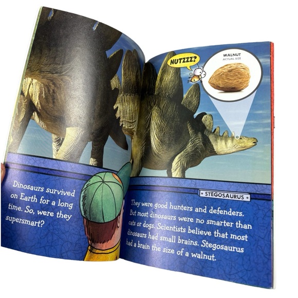 Fly Guy Presents Police Dinosaur Space Book Bundle Scholastic - Picture 6 of 14